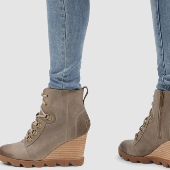 Women's Sorel JOAN UPTOWN LACE Leather Boots Size 8 KHAKI Like New Preloved - Picture 9 of 13